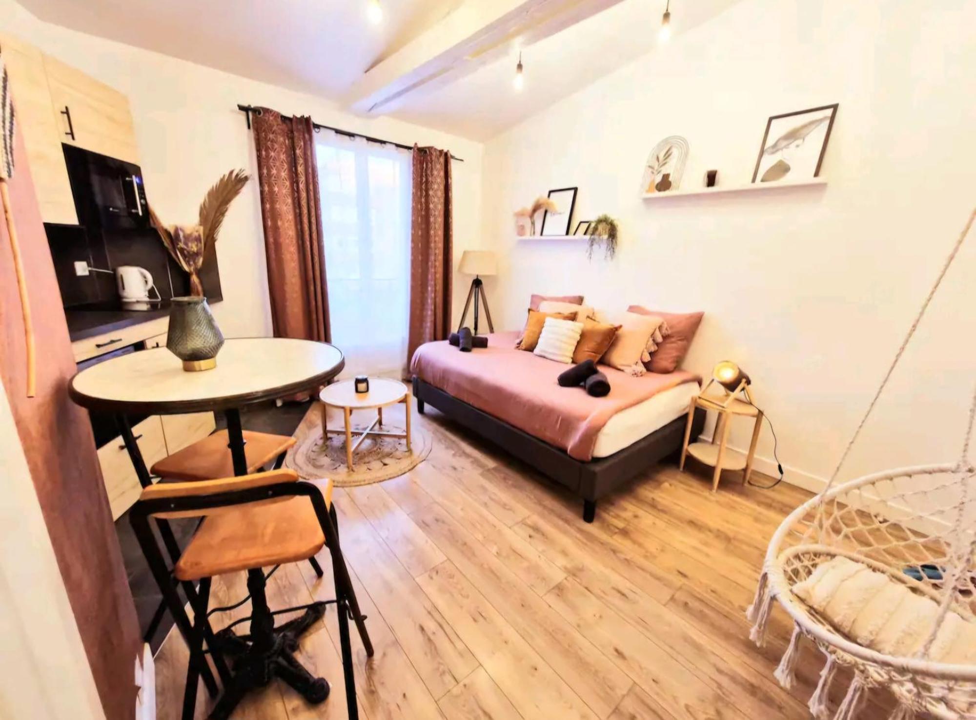 Maison Juliette Clichy Ngoại thất bức ảnh