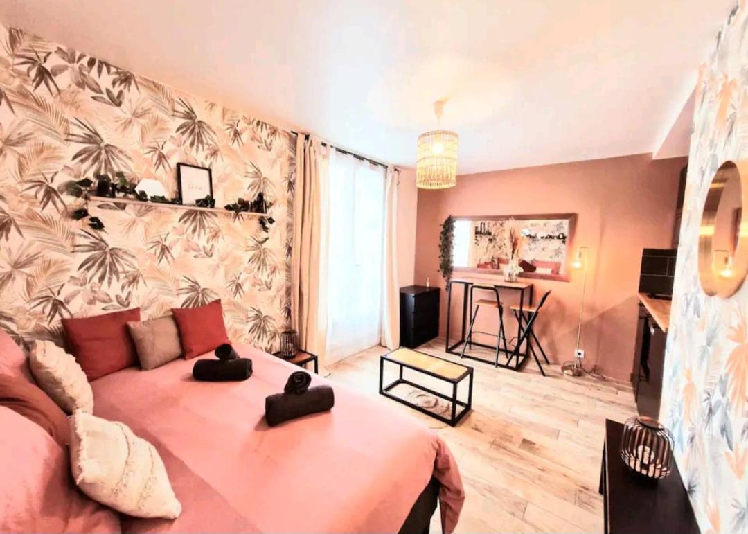 Maison Juliette Clichy Ngoại thất bức ảnh