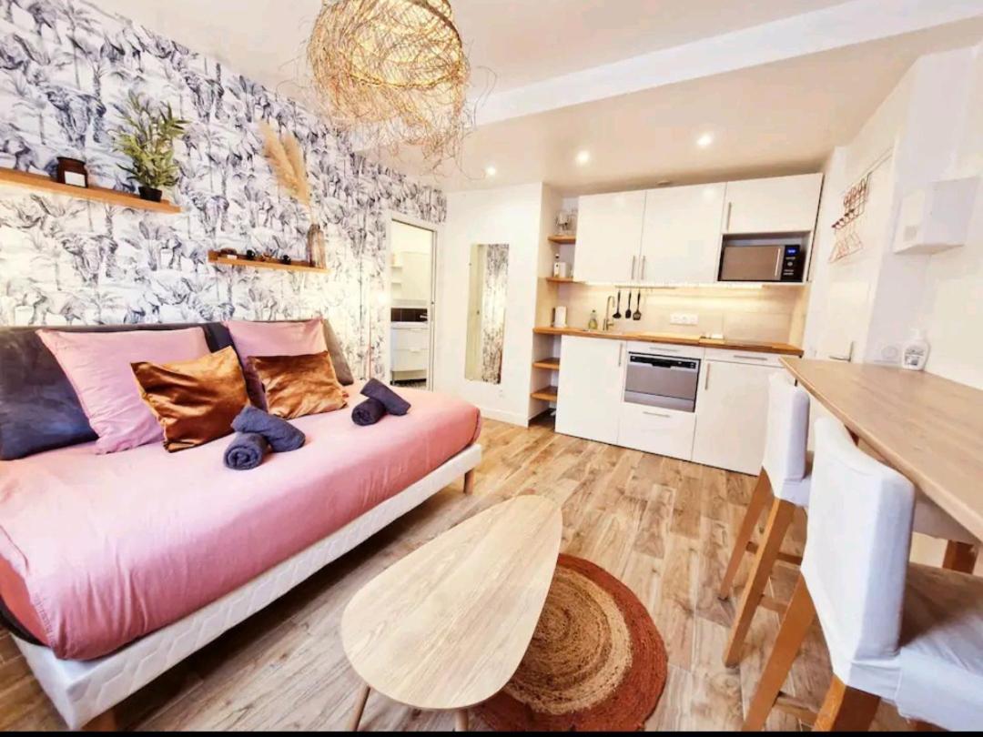 Maison Juliette Clichy Ngoại thất bức ảnh